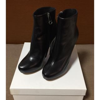 マルタンマルジェラ(Maison Martin Margiela)の黒39新品73%off メゾン マルジェラ アンクル ショートブーツ レディース(ブーツ)