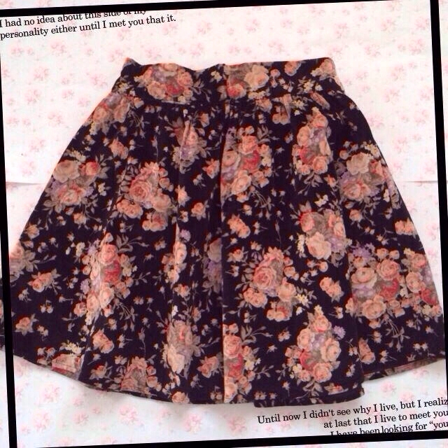 NICE CLAUP(ナイスクラップ)の♡ ナイスクラップ 花柄 スカート ♡ レディースのスカート(ミニスカート)の商品写真