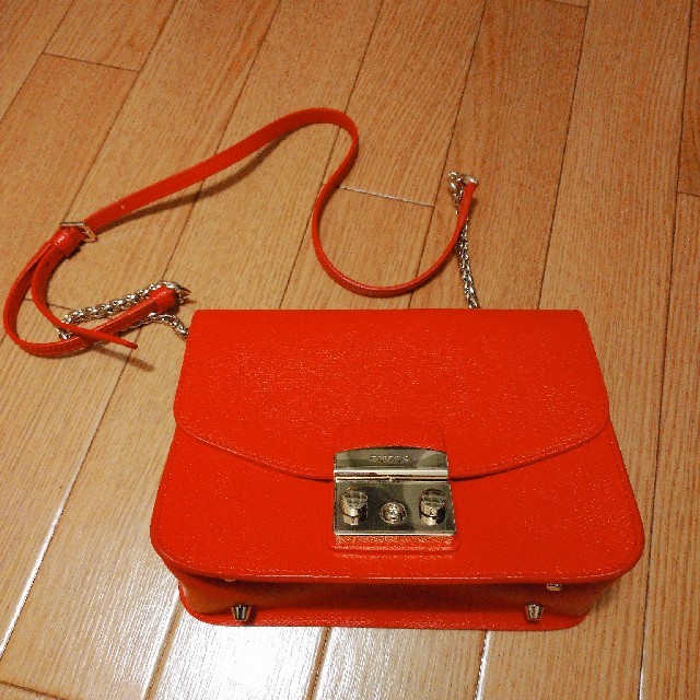 FURLA ☆ ショルダーバッグ ★正規品　赤