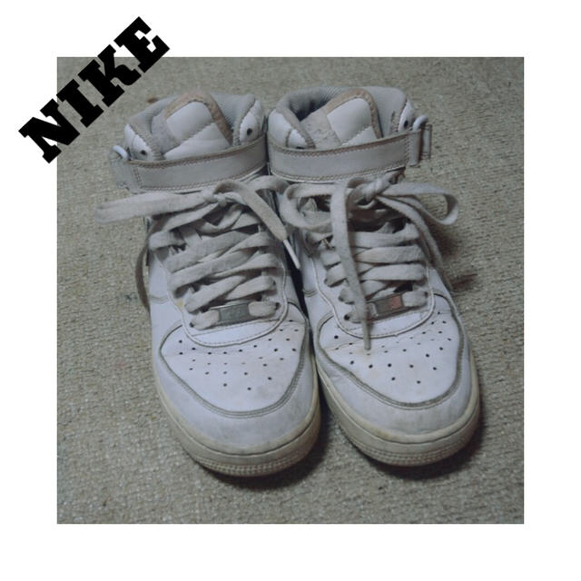 NIKE(ナイキ)のNIKE AF-1 white メンズの靴/シューズ(スニーカー)の商品写真