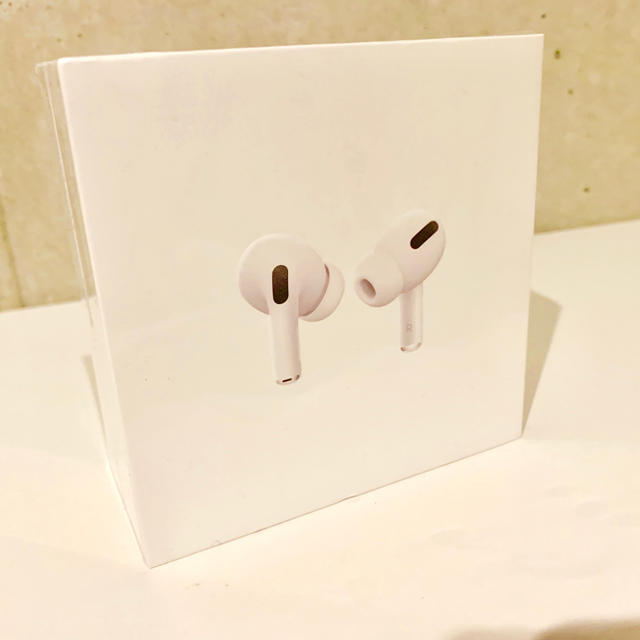 もらって嬉しい出産祝い Apple - Pro 【未開封新品・正規品】AirPods ヘッドフォン/イヤフォン
