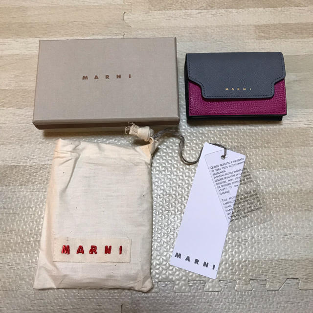 Marni(マルニ)のひよこ様専用 マルニ 三つ折り財布 ミニ レディースのファッション小物(財布)の商品写真