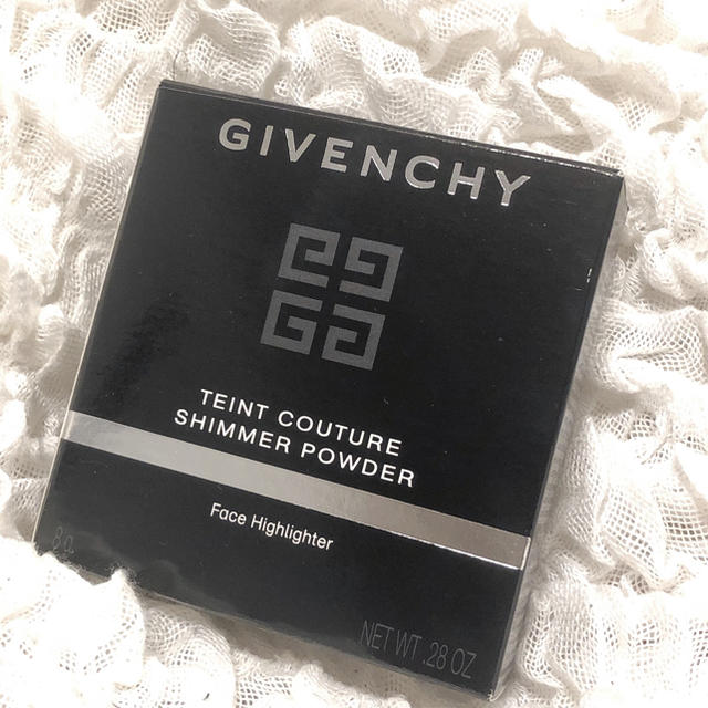 GIVENCHY(ジバンシィ)の新品未使用 ジバンシー  ハイライトパウダー 01 コスメ/美容のベースメイク/化粧品(フェイスパウダー)の商品写真