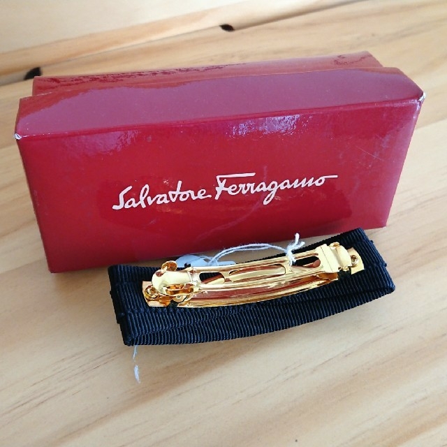 Salvatore Ferragamo(サルヴァトーレフェラガモ)のフェラガモ ガンチーニ バレッタ レディースのファッション小物(その他)の商品写真