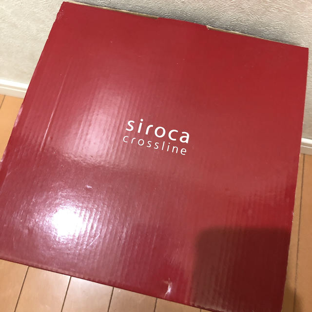 siroca crossline 加湿器(SRD-601)パールレッド　新品 スマホ/家電/カメラの生活家電(加湿器/除湿機)の商品写真