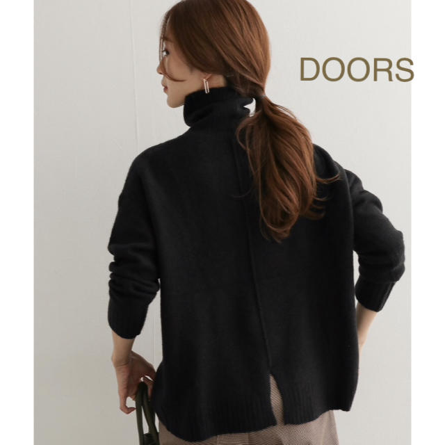 新品✨今季 ????DOORS バックスリットタートルネックニット