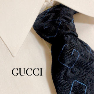 グッチ(Gucci)のGUCCI グッチ　ネクタイ　高級　シルク　G柄　ブラック　青　総柄　規則模様(ネクタイ)