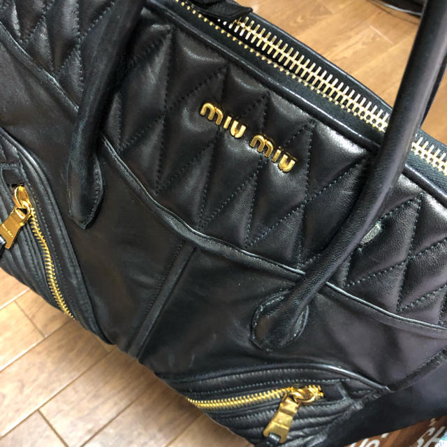 miumiuハンド&ショルダーバッグハンドバッグ