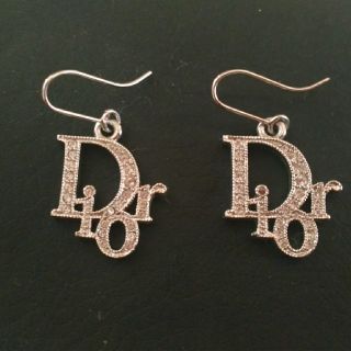 ディオール(Dior)のDior★ロゴピアス(ピアス)