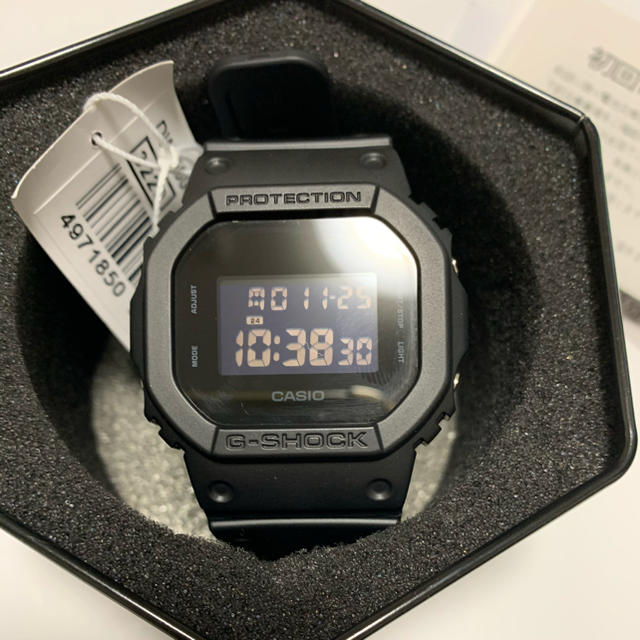 G-SHOCK(ジーショック)のG-shock DW-5600BB-1 未使用★ メンズの時計(腕時計(デジタル))の商品写真