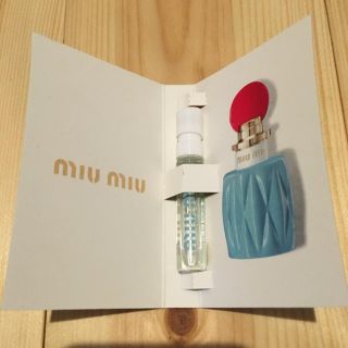 ミュウミュウ(miumiu)の【日本未発売・非売品】miumiu 香水(香水(女性用))