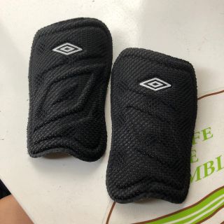 アンブロ(UMBRO)のumbro 　メッシュ　すね当て(その他)