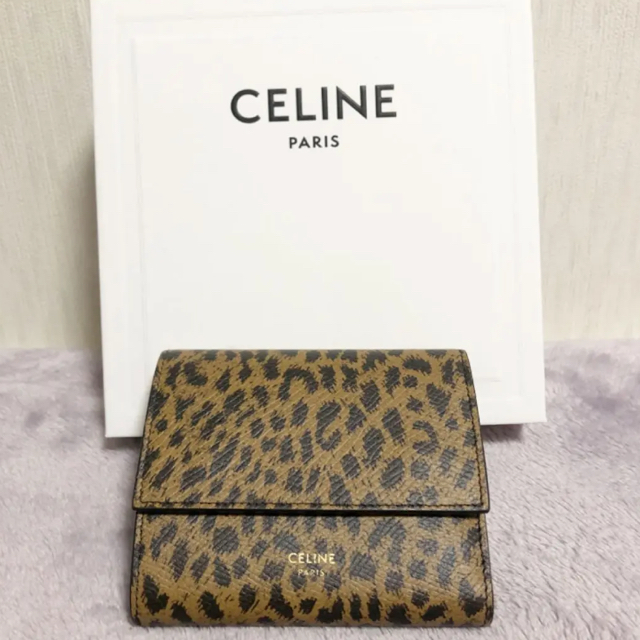 12/18まで！CELINE スモールトリフォード ウォレット