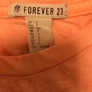 フォーエバートゥエンティーワン(FOREVER 21)のノースリーブシャツ未使用(Tシャツ(半袖/袖なし))