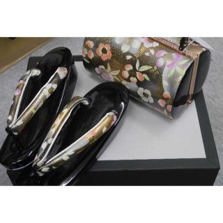 日本製　最高級品　成人式振袖用草履バックセット　未使用極美品(着物)