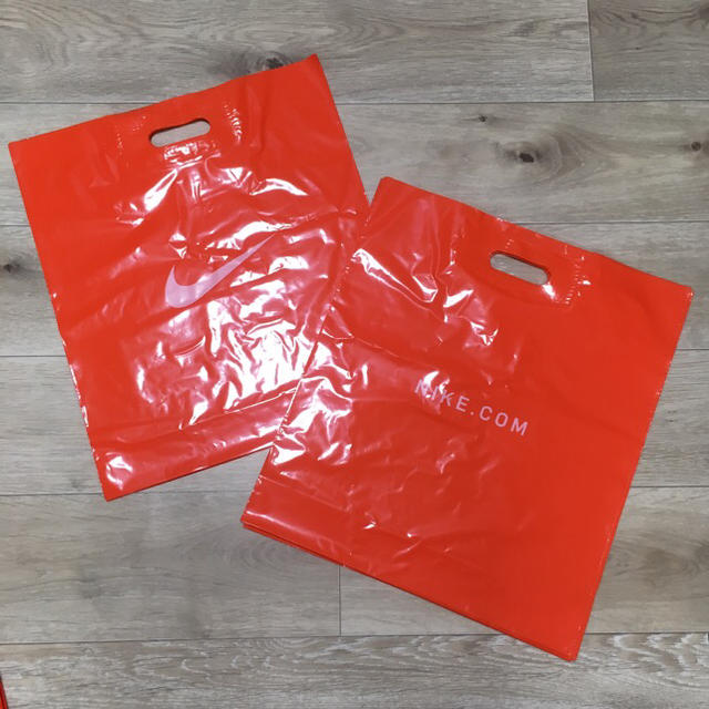 NIKE(ナイキ)の大 大サイズ ビニール製 ナイキ ショッパー ビニール袋 梱包資材 レディースのバッグ(ショップ袋)の商品写真