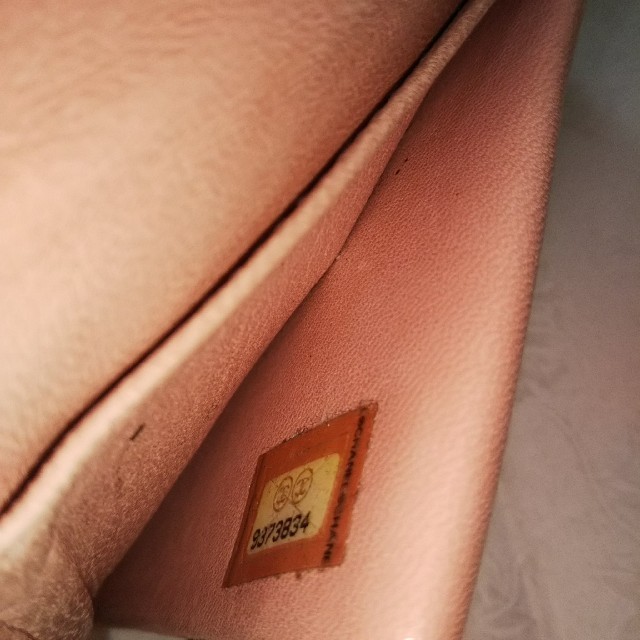 CHANEL(シャネル)のシャネルキャビアスキン折り財布(値下げしました) レディースのファッション小物(財布)の商品写真