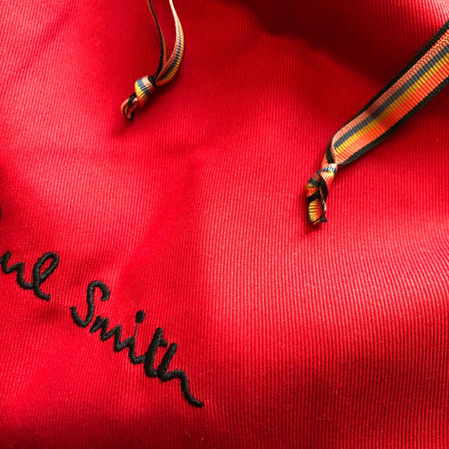 Paul Smith(ポールスミス)の未使用　新品　ポールスミス　巾着袋　レッド　レディース　メンズ　キッズショッパー レディースのファッション小物(その他)の商品写真