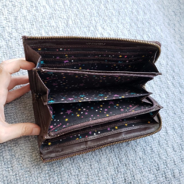VIVAYOU(ビバユー)のVIVAYOU長財布 レディースのファッション小物(財布)の商品写真