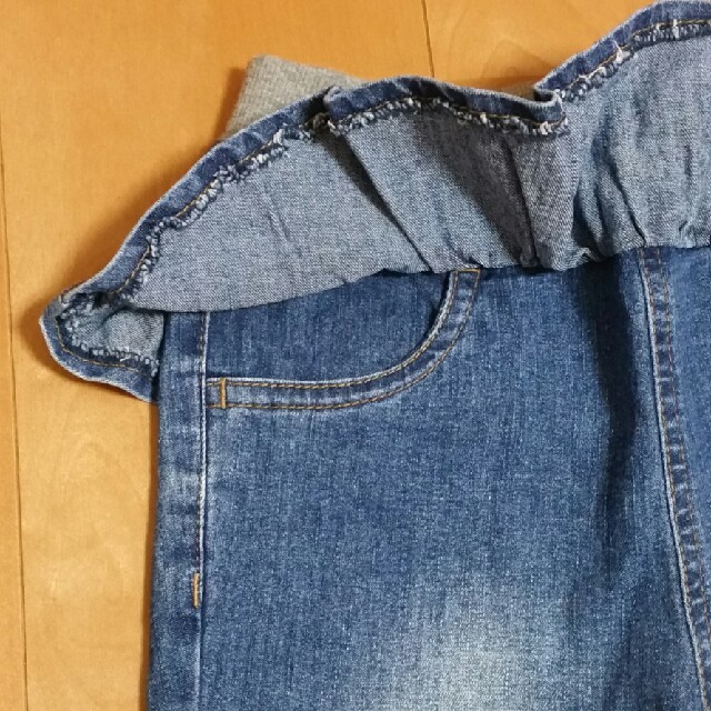 デニム　ひらひら キッズ/ベビー/マタニティのキッズ服女の子用(90cm~)(パンツ/スパッツ)の商品写真