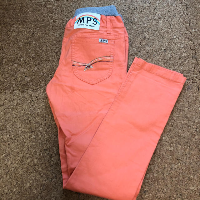 MPS(エムピーエス)のMPSオレンジパンツ140サイズ キッズ/ベビー/マタニティのキッズ服男の子用(90cm~)(パンツ/スパッツ)の商品写真