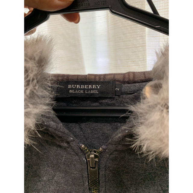 BURBERRY BLACK LABEL(バーバリーブラックレーベル)の専用＊バーバリーブラックレーベル ファー付パーカー メンズのトップス(パーカー)の商品写真