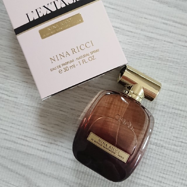 NINA RICCI(ニナリッチ)のニナ リッチ
レクスタス オーデパルファム 30mL コスメ/美容の香水(香水(女性用))の商品写真