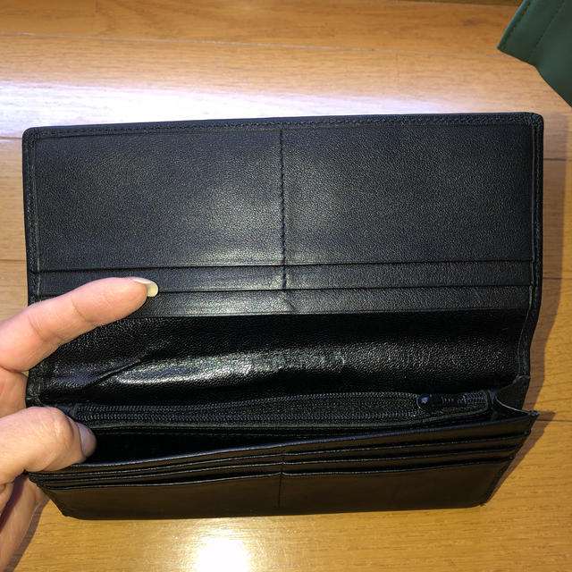 VALENTINO(ヴァレンティノ)の黒レザー調 長財布(メンズ) メンズのファッション小物(長財布)の商品写真