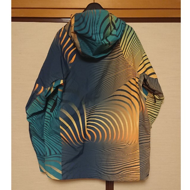 Supreme(シュプリーム)のPALACE VORTEX JKT ゴアテックス メンズのジャケット/アウター(マウンテンパーカー)の商品写真