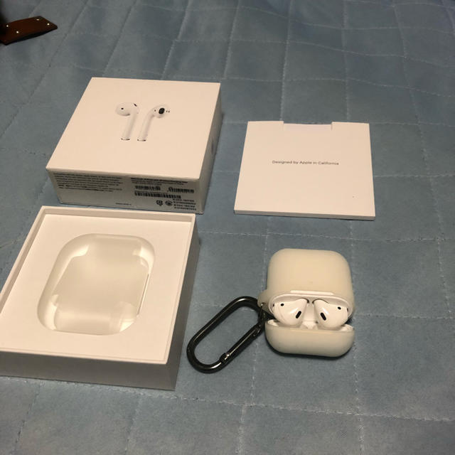 第2世代AirPods2 with wireless Charging Case