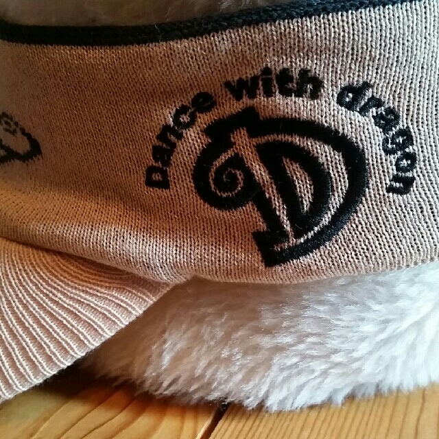 Dance With Dragon(ダンスウィズドラゴン)のダンスウィズドラゴン　ニットサンバイザー　バイザー　キャップ　帽子 スポーツ/アウトドアのゴルフ(ウエア)の商品写真