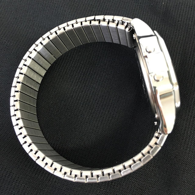 低価爆買い TIMEX Timex Digital Watch silverの通販 by 干物はうす - ☆美品☆Supreme 定番新作登場
