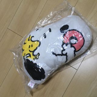 スヌーピー(SNOOPY)の新品　スヌーピー クッション(キャラクターグッズ)