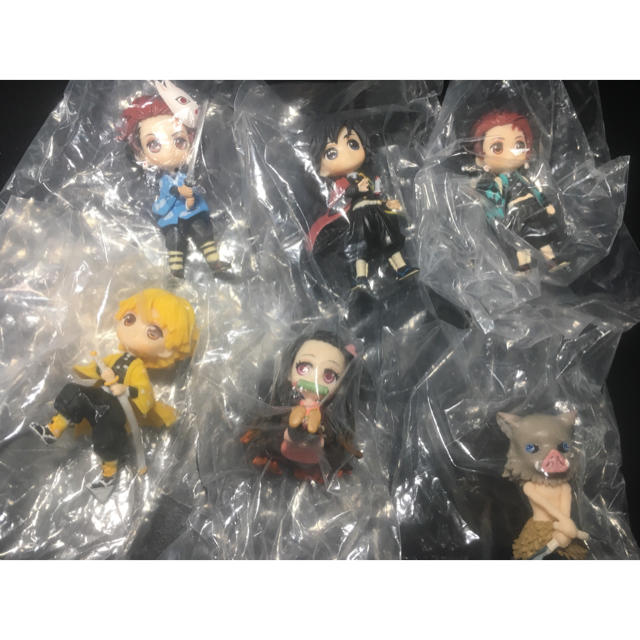 鬼滅の刃 ミニ フィギュア 6体セットの通販 by モモ's shop|ラクマ