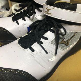 ミズノ(MIZUNO)のミズノ オールマイティミッドカット(スニーカー)