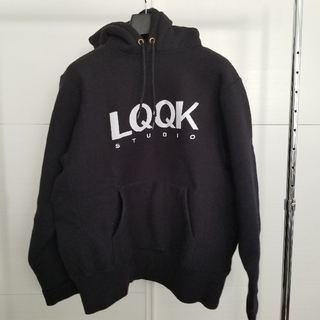 シュプリーム(Supreme)のLQQK STUDIO Logo Hoody Black(パーカー)