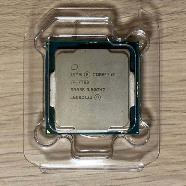 訳ありセール 格安） Intel CPU Core Intel Core 4コア/8 i7-7700 i7-7700 3.6GHz 3.6GHz  クーポン利用 CPU 4コア/8スレッド 8Mキャッシュ