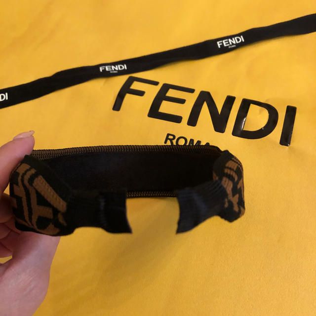 FENDI(フェンディ)のFENDIカチューシャ レディースのヘアアクセサリー(カチューシャ)の商品写真