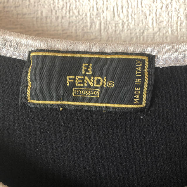 FENDI(フェンディ)のFENDI トップス  七部丈　美品 レディースのトップス(カットソー(長袖/七分))の商品写真