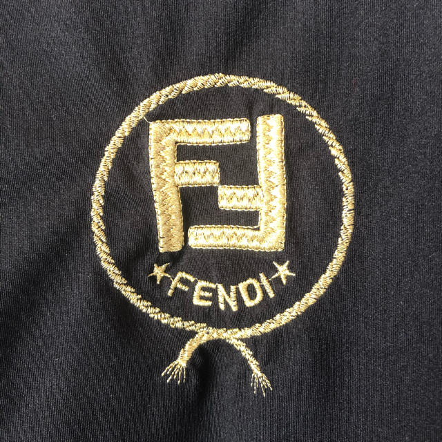 FENDI(フェンディ)のFENDI トップス  七部丈　美品 レディースのトップス(カットソー(長袖/七分))の商品写真