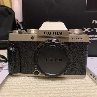 フジフイルム(富士フイルム)の最終値下げ　富士フィルム　X-T100 ダブルズームキット(ミラーレス一眼)