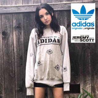 ジェレミースコット(JEREMY SCOTT)のアディダス スウェット ジェレミースコット 前V クルーネック adidas(トレーナー/スウェット)