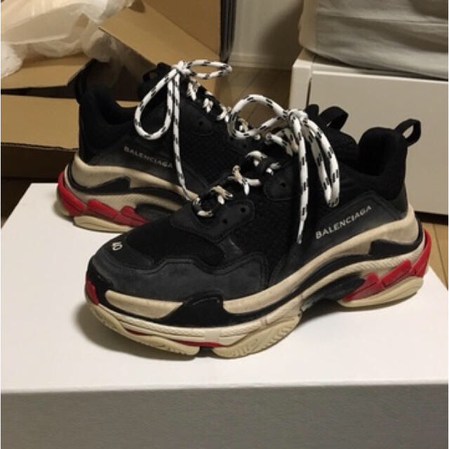 Balenciaga tripleSイタリア製