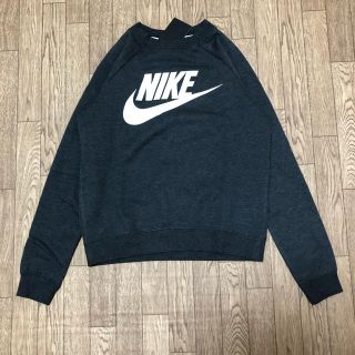 ナイキ(NIKE)の《新品未使用》ナイキ レディース スウェット トレーナー 定価7700円(トレーナー/スウェット)