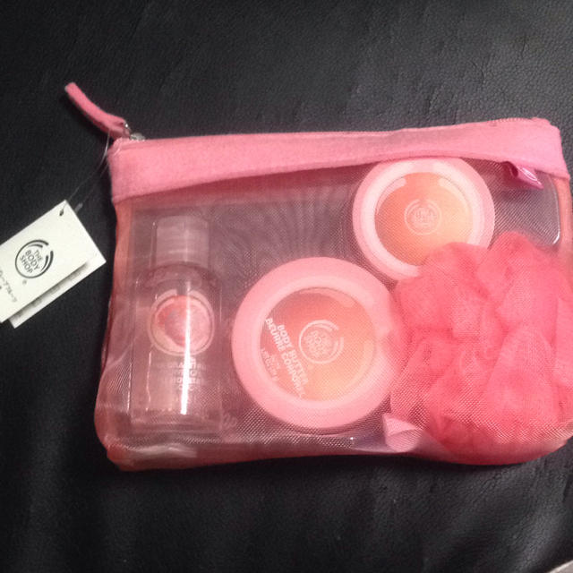 THE BODY SHOP(ザボディショップ)のBODYSHOP ピングレ ギフトセット コスメ/美容のボディケア(ボディクリーム)の商品写真