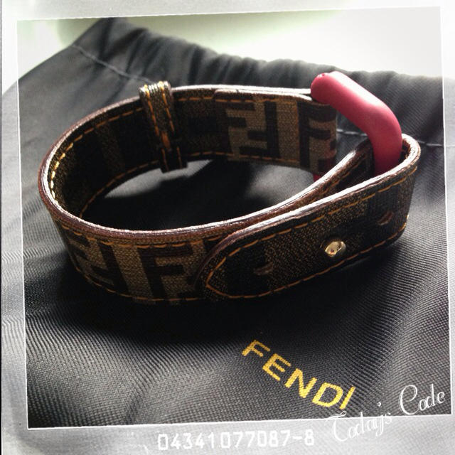 FENDI(フェンディ)のフェンディのブレスレット♡ レディースのアクセサリー(ブレスレット/バングル)の商品写真