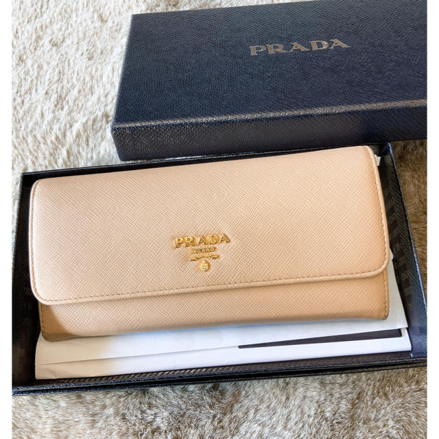 PRADA(プラダ)のPRADA サフィアーノ　バイカラー　マルチカラー　ベージュ　正規品　きれいめ レディースのファッション小物(財布)の商品写真