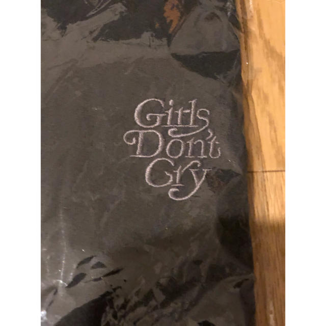 GDC Girls Don’t Cry Crew Neck グレー　Mサイズ