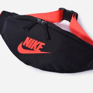 ナイキ(NIKE)のNIKE ショルダーバッグ (ショルダーバッグ)