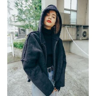 PERVERZE ムートンコートの通販 by momo shop|ラクマ